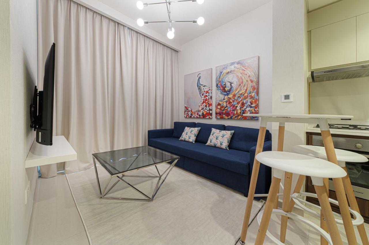 Alluring 1 Bd Apartment In Business Bay With Burj Khalifa View Dubai Exteriör bild